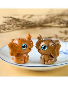 Buddha Stones Sandalwood Small Leaf Red Sandalwood Green Sandalwood Lucky Mini Elephant Carved Protection Decoration - Small Leaf Red Sandalwood(Keep away evil spirits♥Protection)